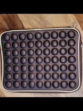 Source Unknown Brown Bubble Padded Laptop Sleeve